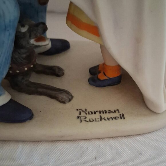 Vintage 1980 Norman Rockwell "Trick or Treat" Figurine - Picture 5 of 10